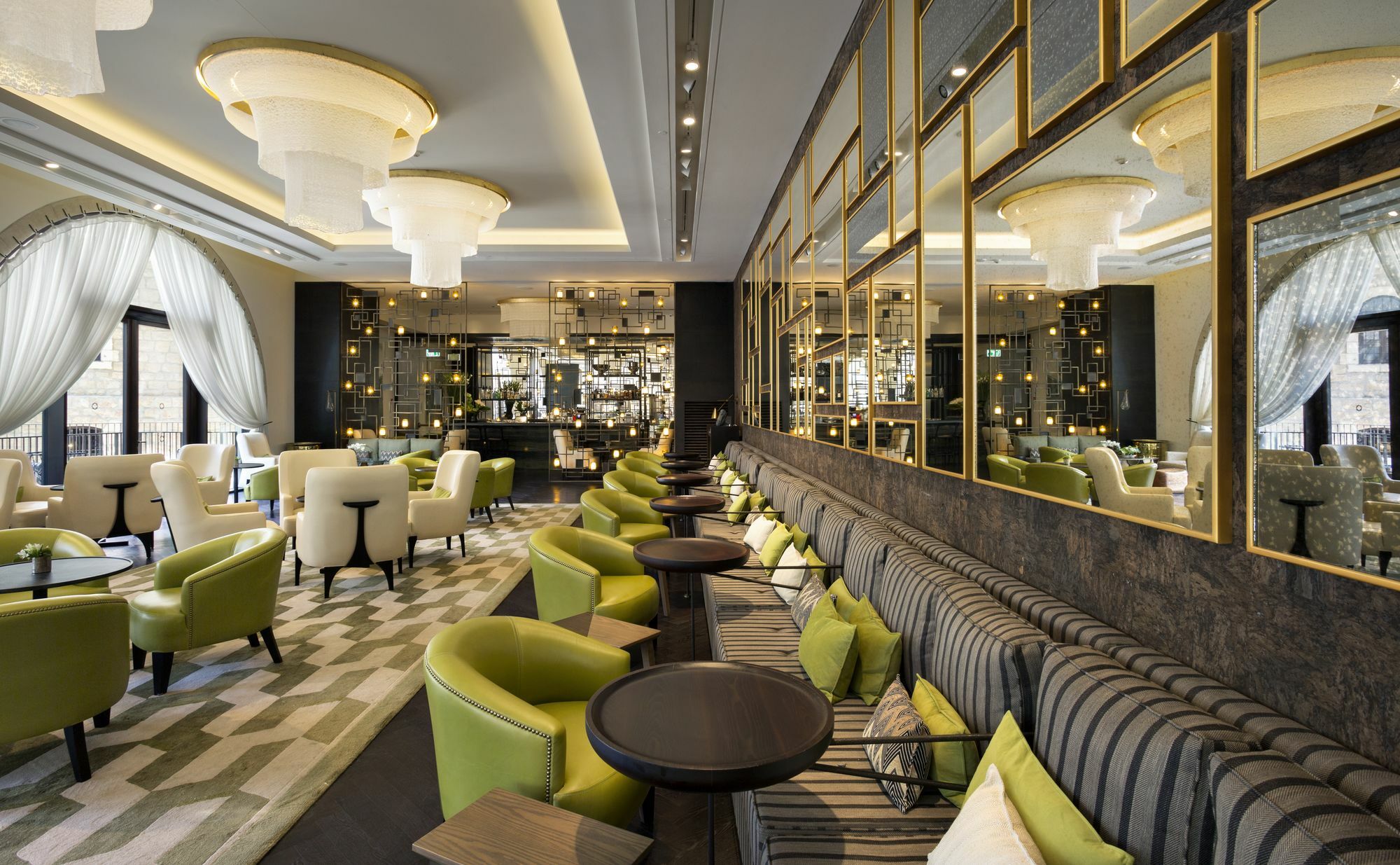 Orient By Isrotel Exclusive Jerusalem Exterior foto The Lounge at the airport