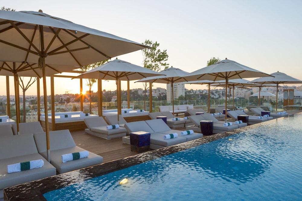 Orient By Isrotel Exclusive Jerusalem Exterior foto The pool at the hotel